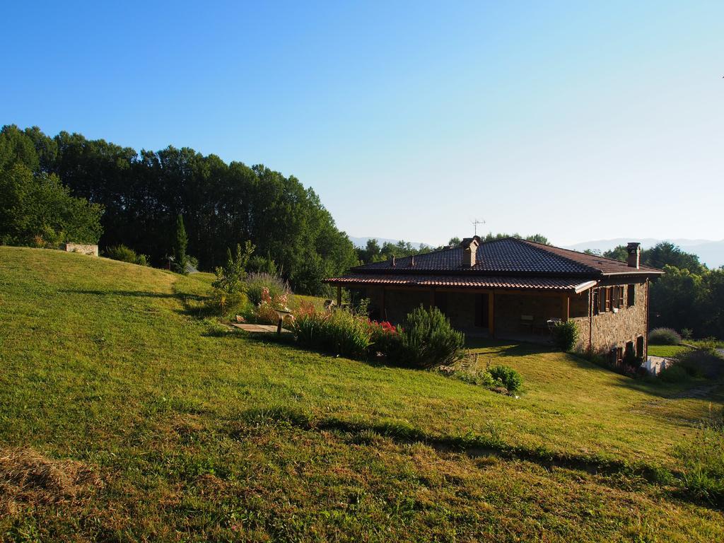 Il Giardino Di Rosmarino Bed & Breakfast Pontremoli Exterior photo