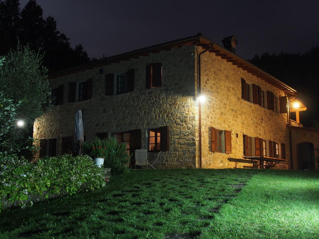 Il Giardino Di Rosmarino Bed & Breakfast Pontremoli Exterior photo