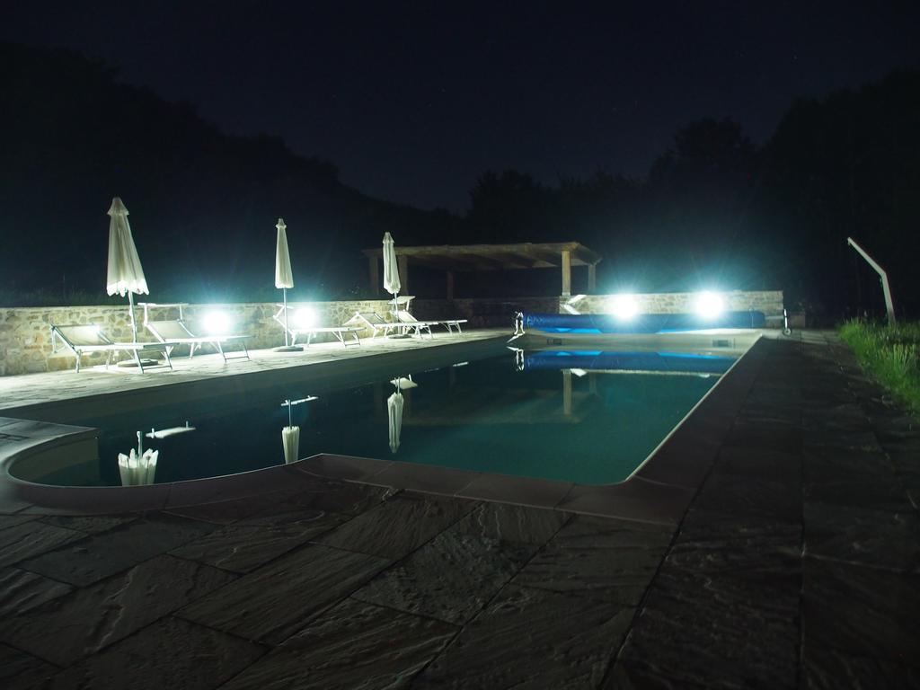 Il Giardino Di Rosmarino Bed & Breakfast Pontremoli Exterior photo
