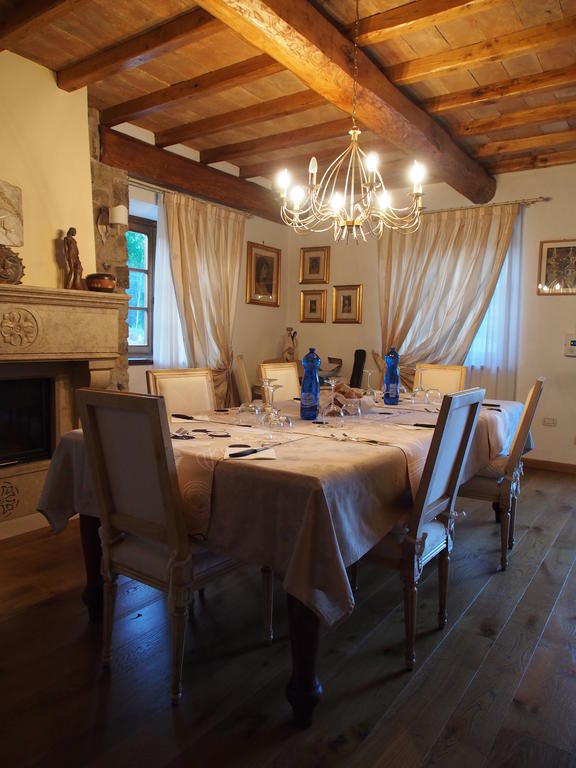 Il Giardino Di Rosmarino Bed & Breakfast Pontremoli Exterior photo