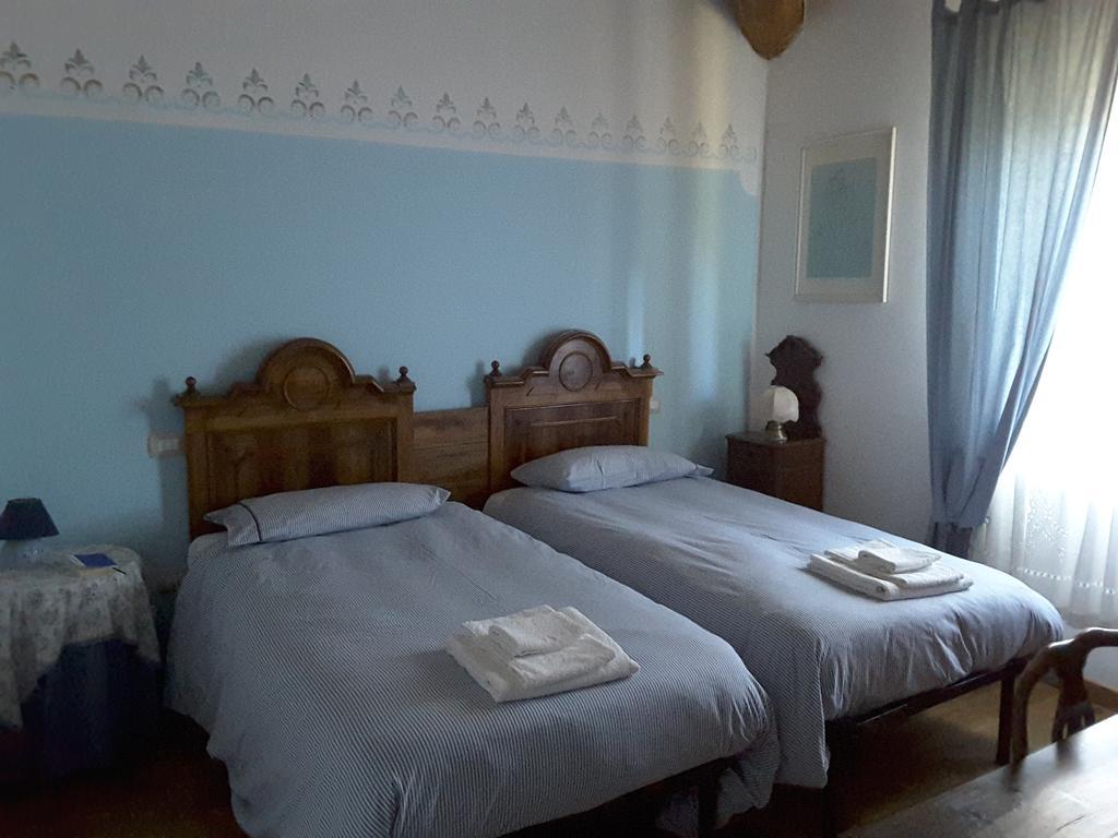 Il Giardino Di Rosmarino Bed & Breakfast Pontremoli Exterior photo