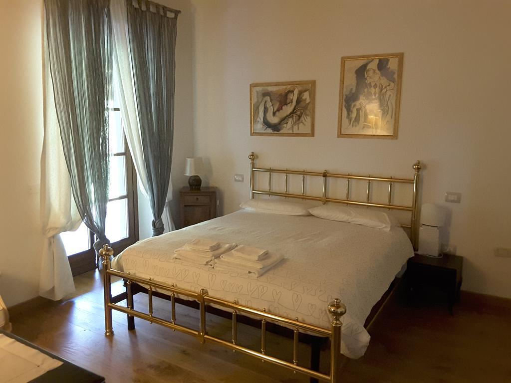 Il Giardino Di Rosmarino Bed & Breakfast Pontremoli Exterior photo