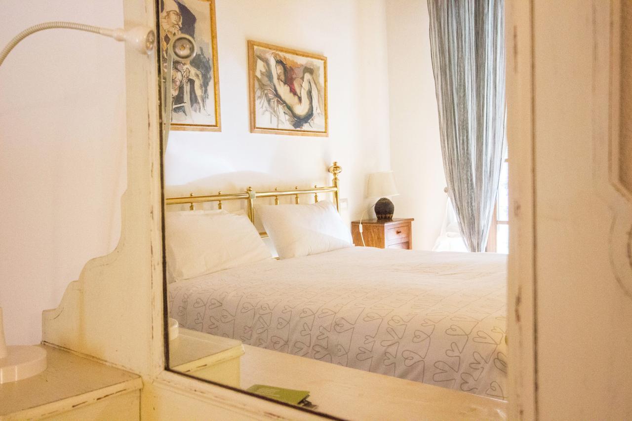 Il Giardino Di Rosmarino Bed & Breakfast Pontremoli Exterior photo