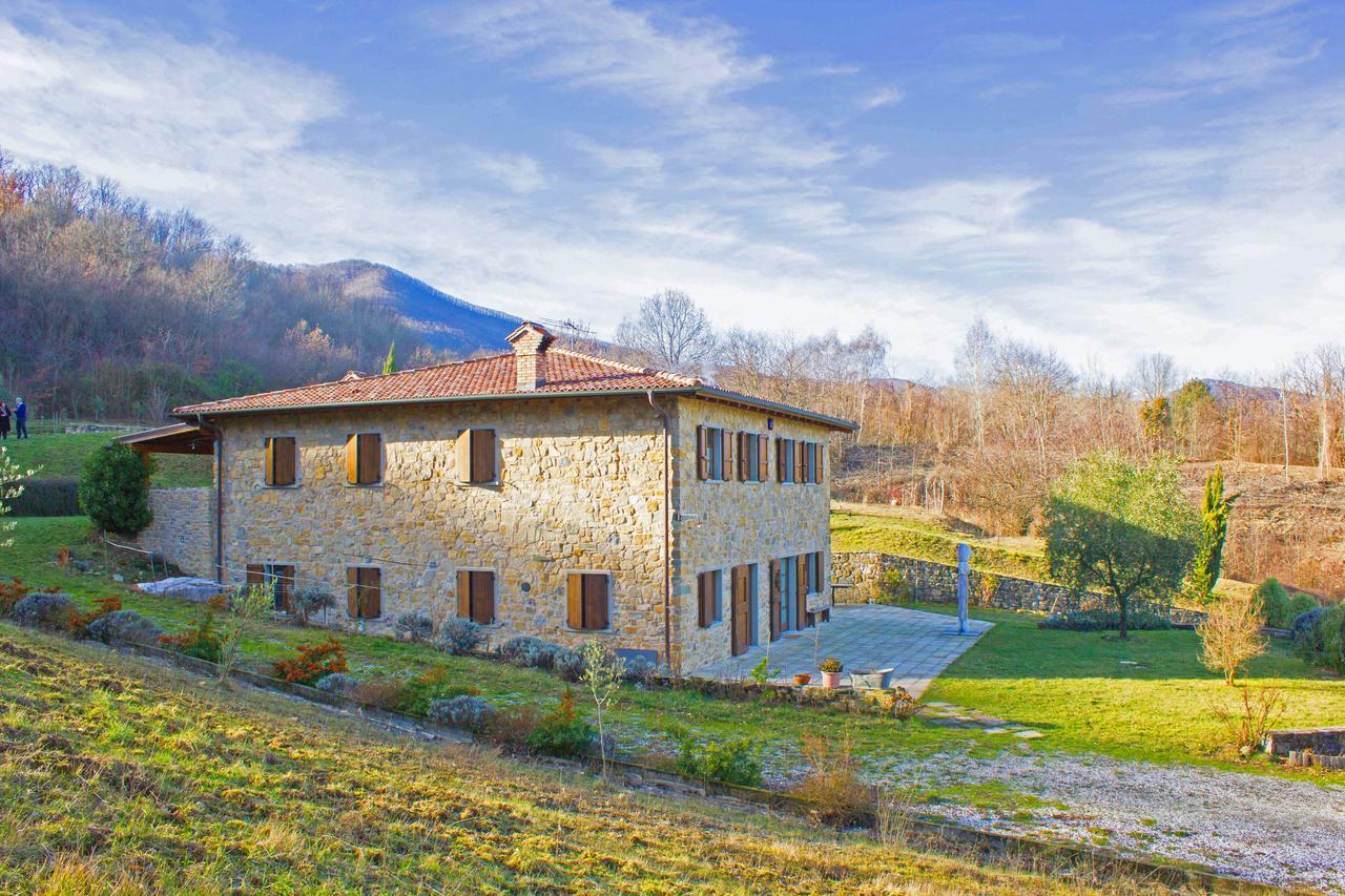 Il Giardino Di Rosmarino Bed & Breakfast Pontremoli Exterior photo